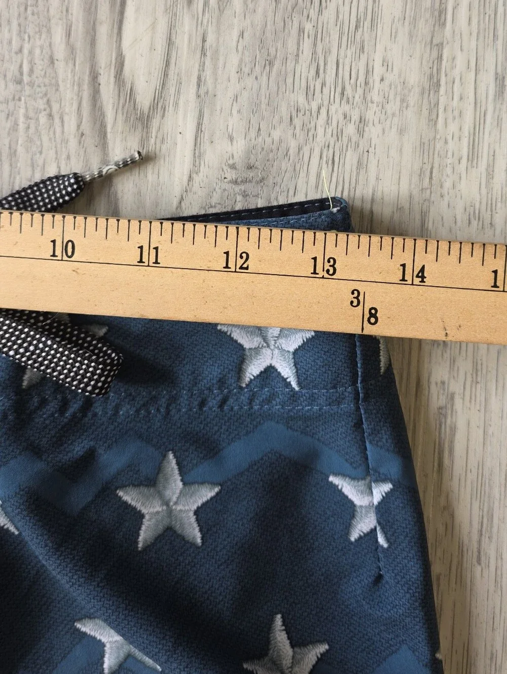 Ocean Current Men’s Size 28 Patriotic Stars Stripes Board Shorts Blue Red White